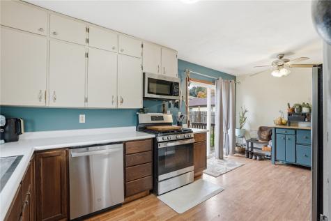 3333 Carlisle Street NE Cedar Rapids IA 52402