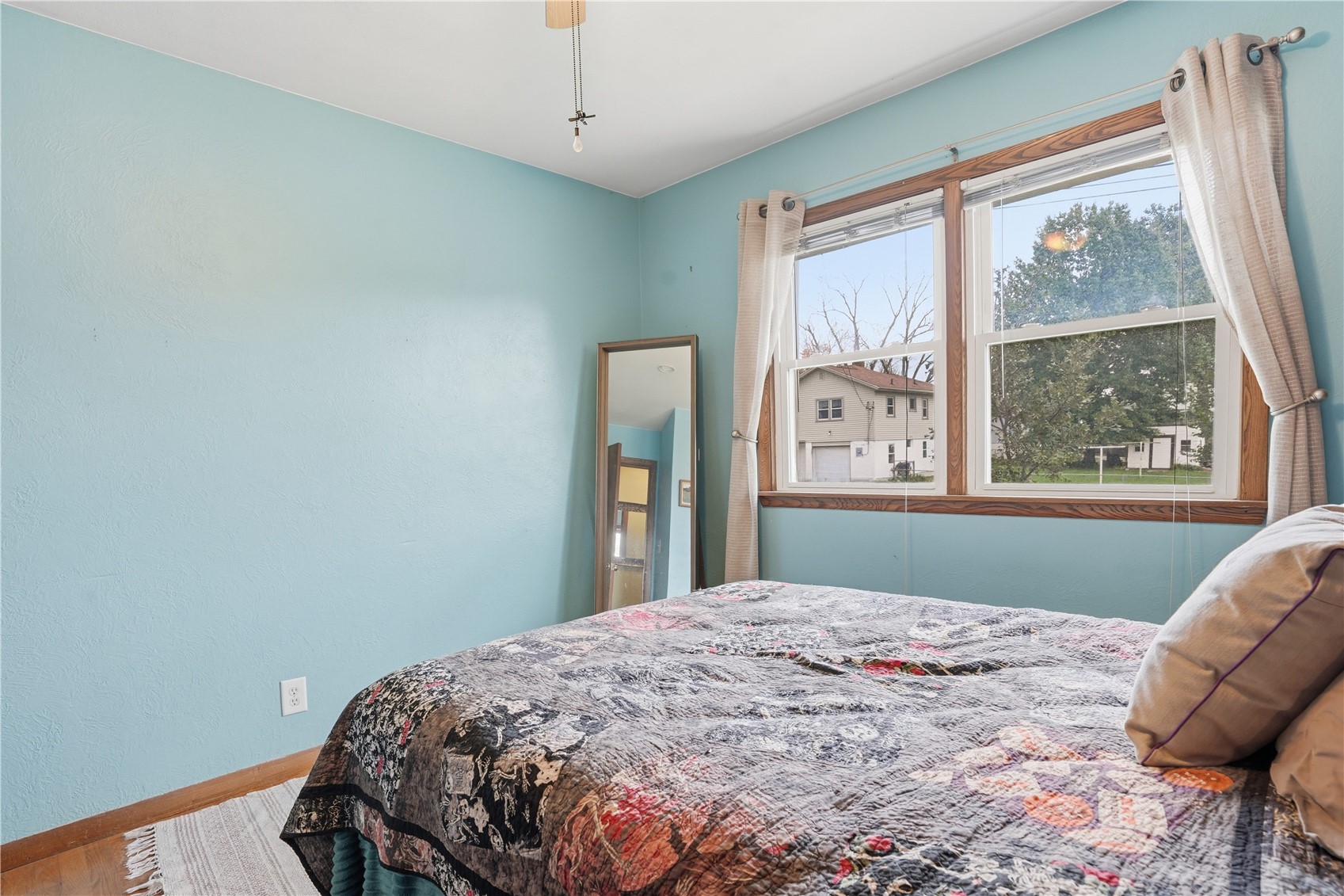 3333 Carlisle Street NE Cedar Rapids IA 52402