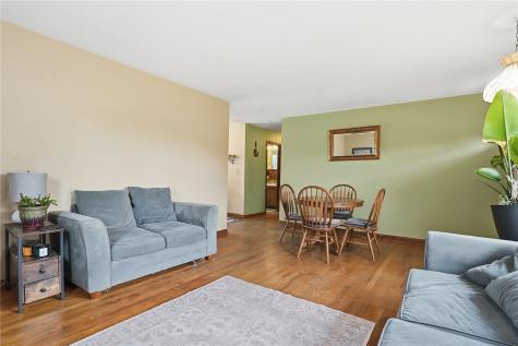 3333 Carlisle Street NE Cedar Rapids IA 52402