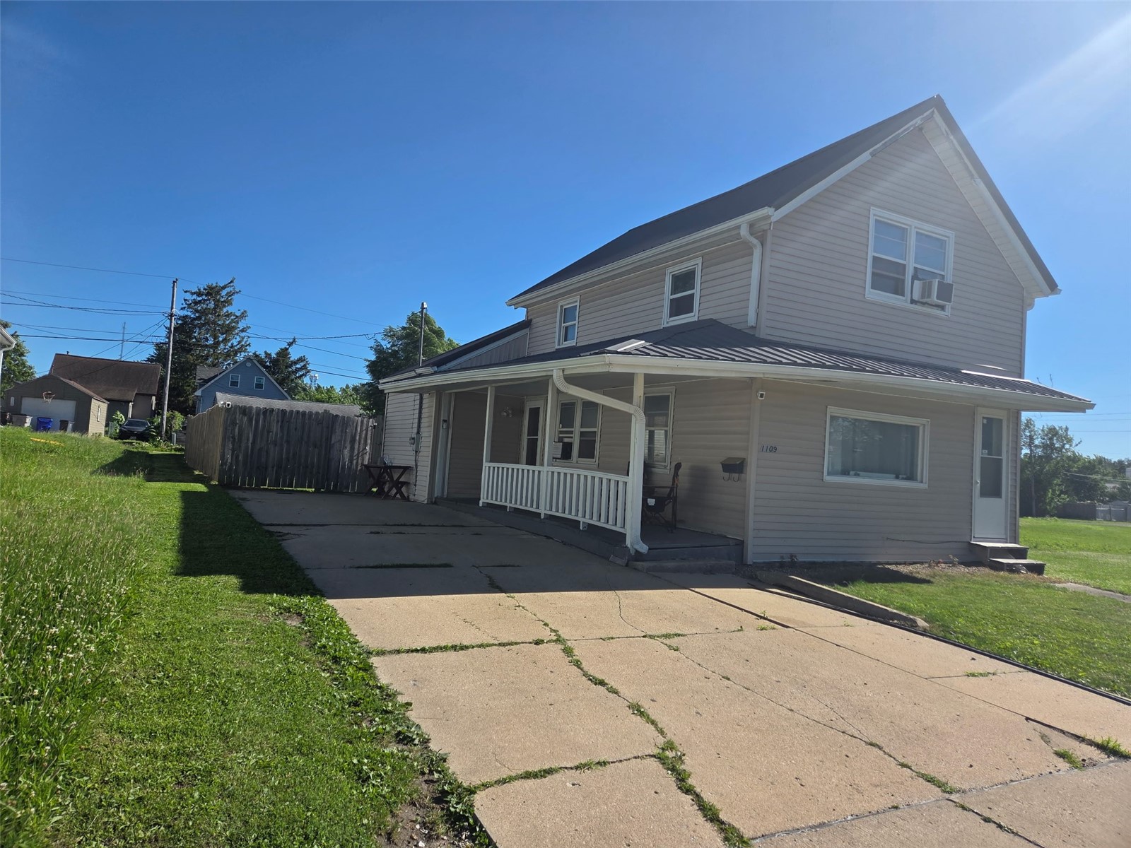 1109 14th Avenue SW Cedar Rapids IA 52404
