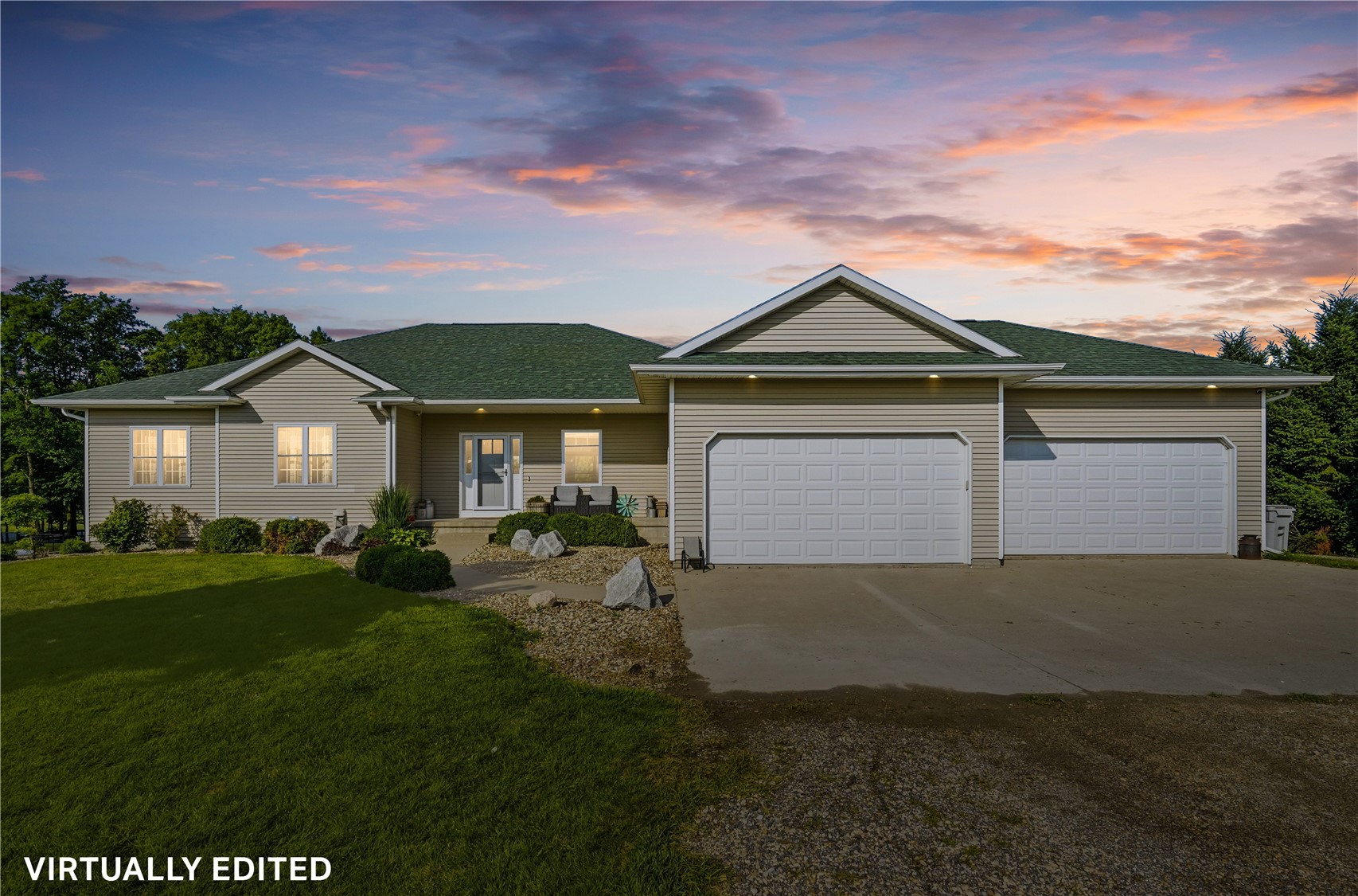 7997 218th Avenue Martelle IA 52305
