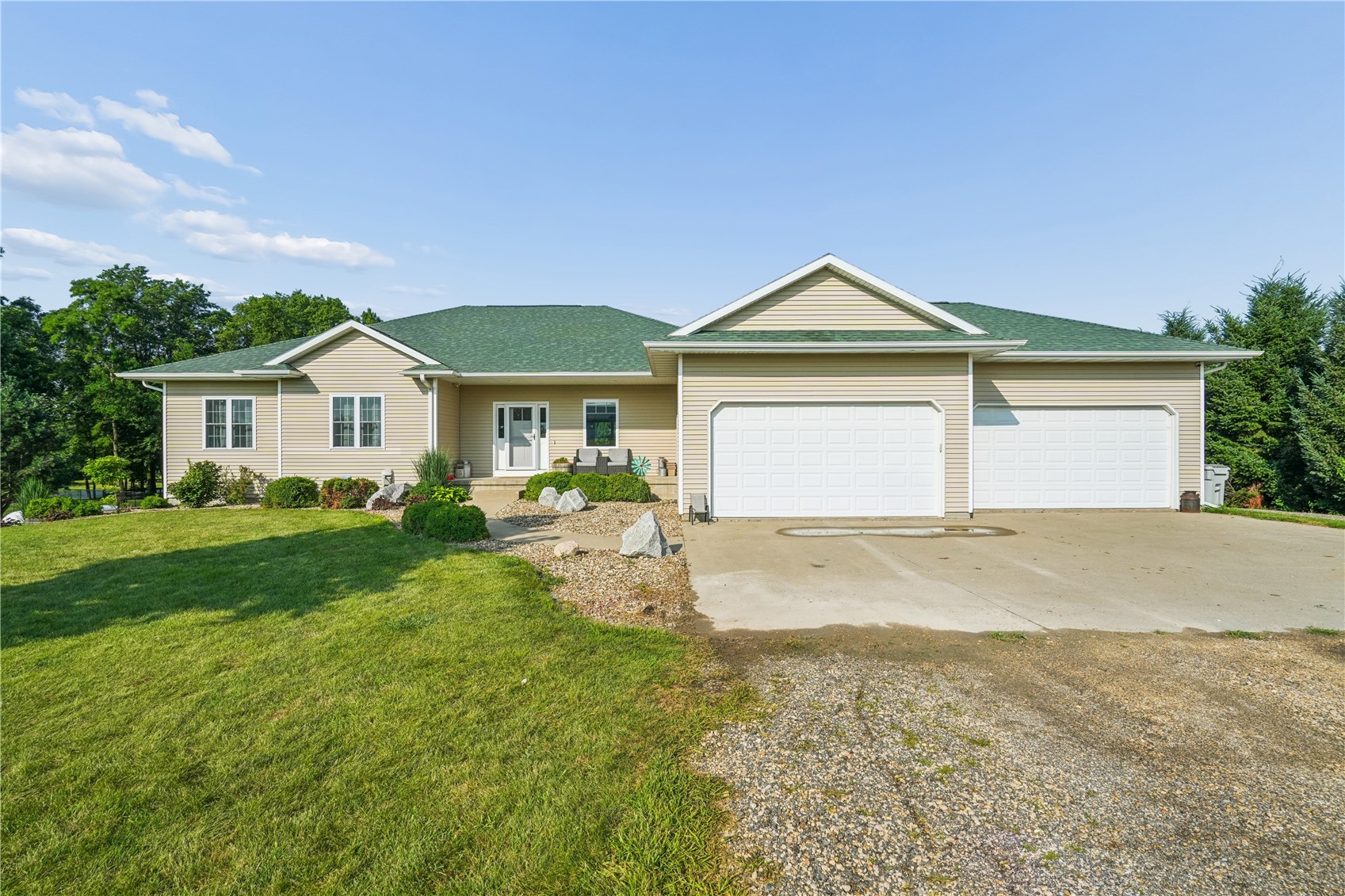 7997 218th Avenue Martelle IA 52305