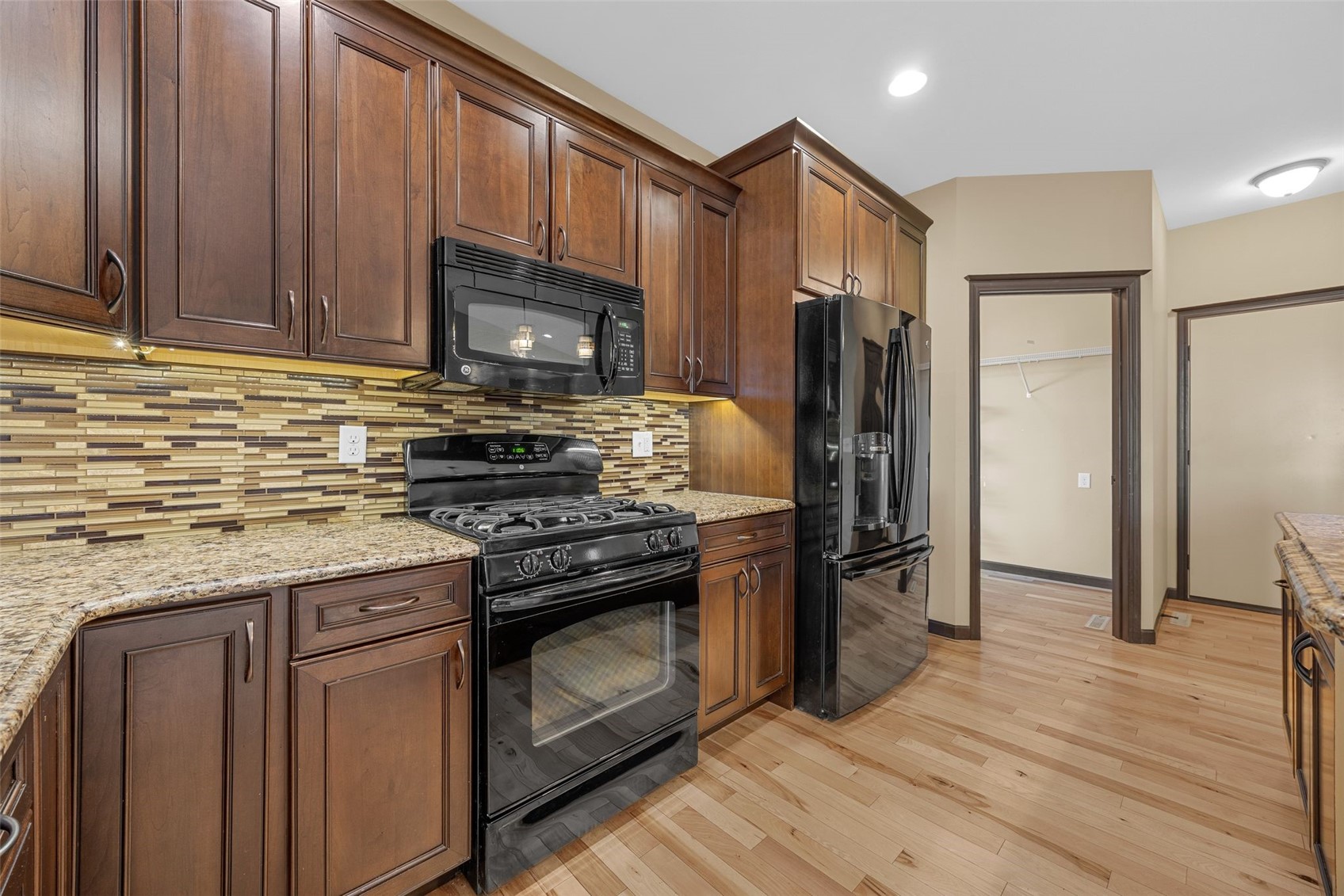 2106 Hallbrook Street SW Cedar Rapids IA 52404