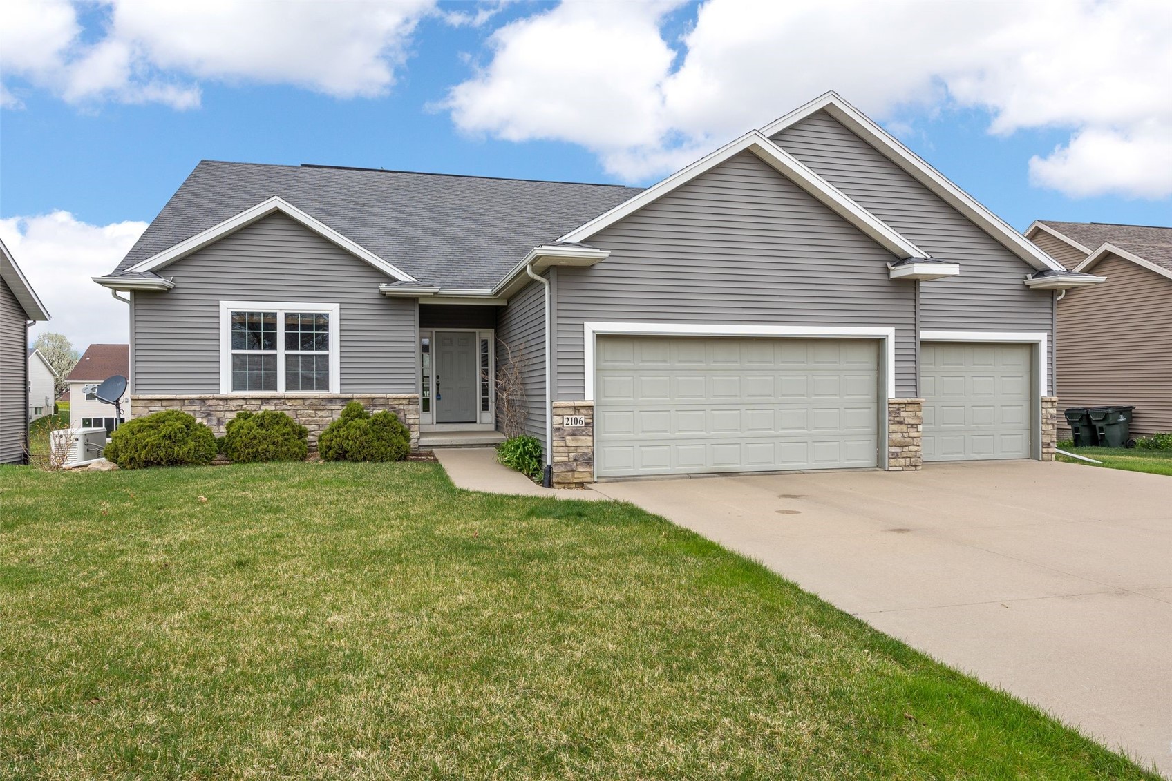 2106 Hallbrook Street SW Cedar Rapids IA 52404
