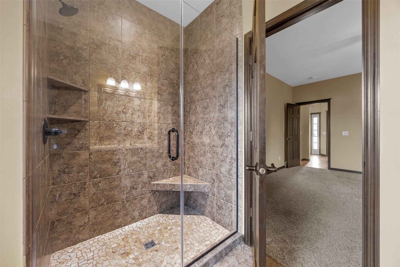 2106 Hallbrook Street SW Cedar Rapids IA 52404