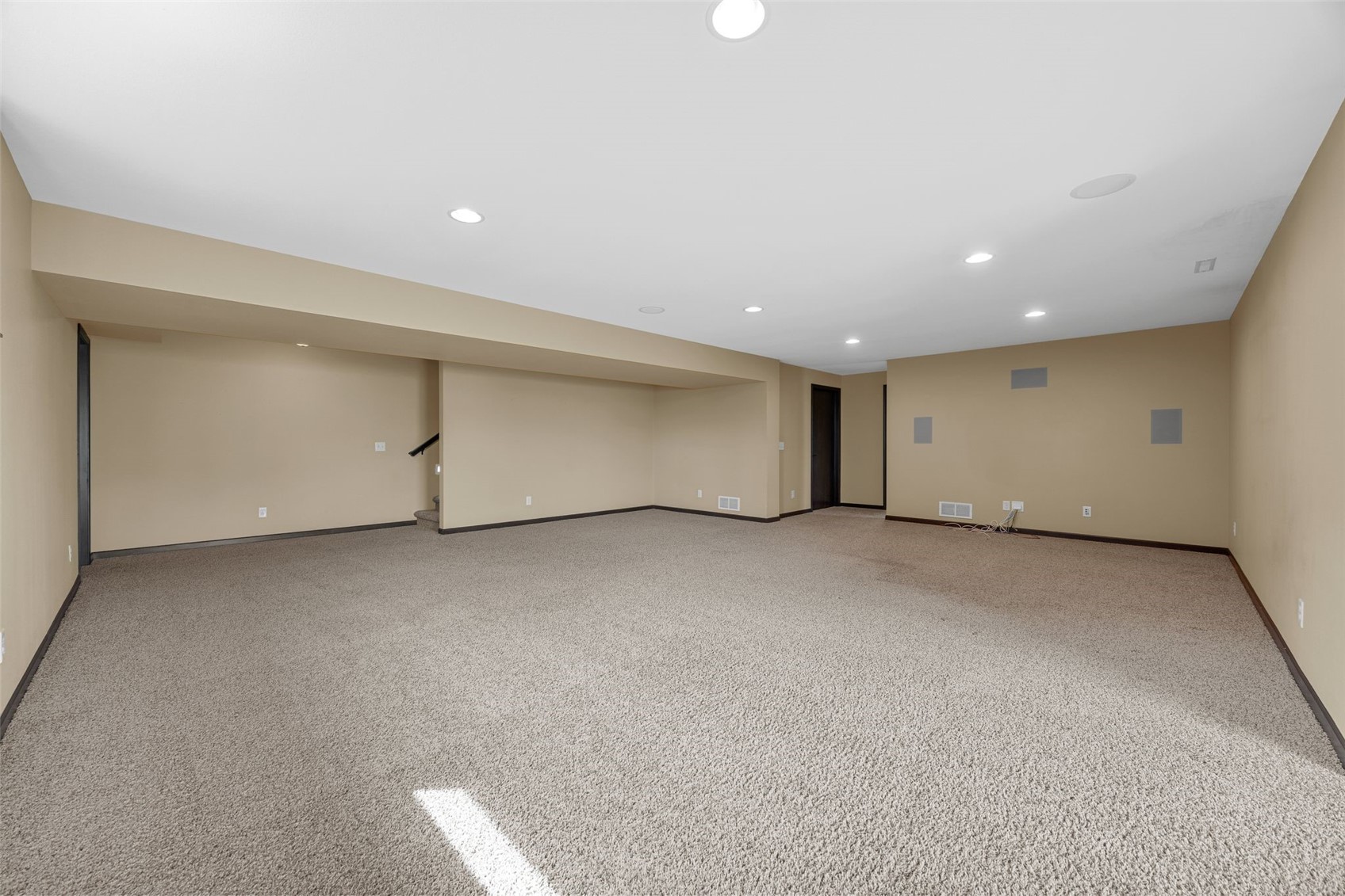 2106 Hallbrook Street SW Cedar Rapids IA 52404