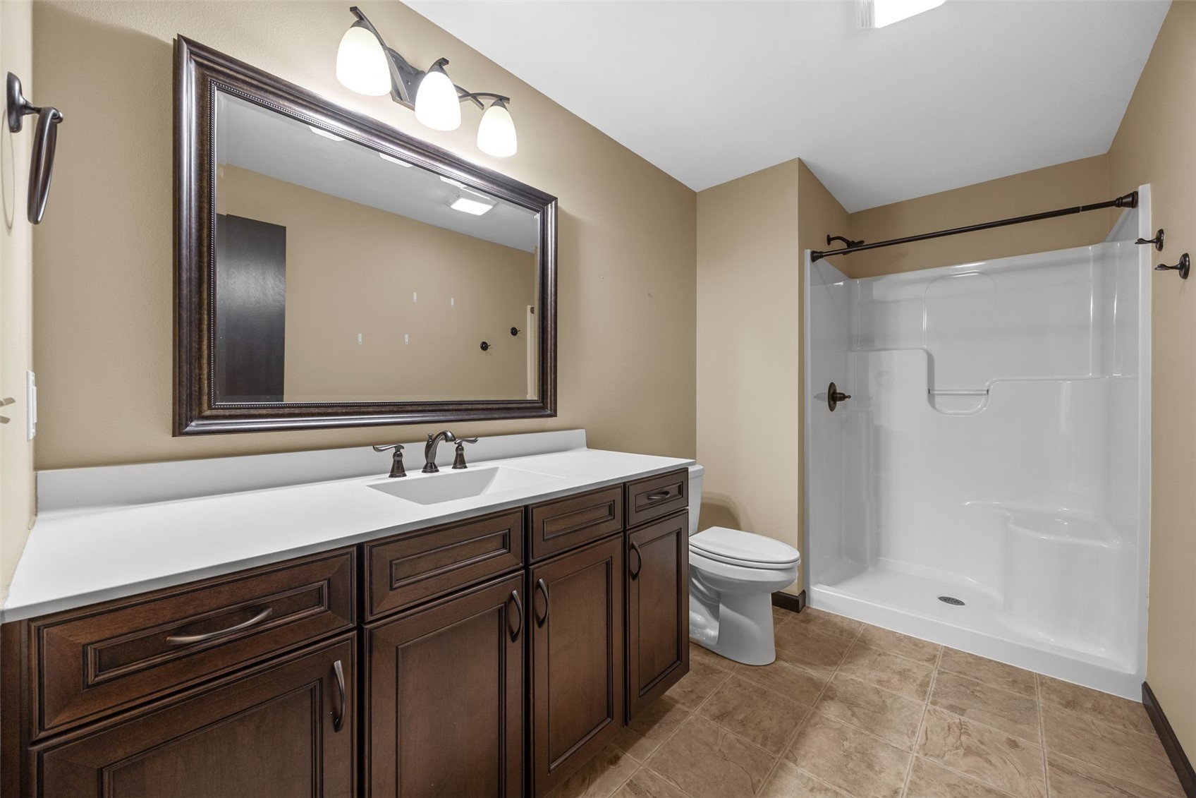 2106 Hallbrook Street SW Cedar Rapids IA 52404