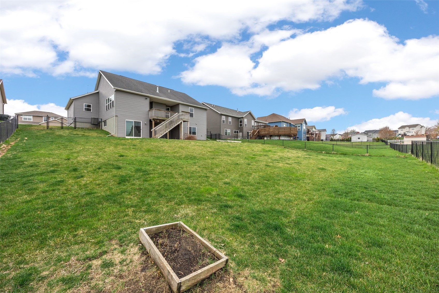 2106 Hallbrook Street SW Cedar Rapids IA 52404