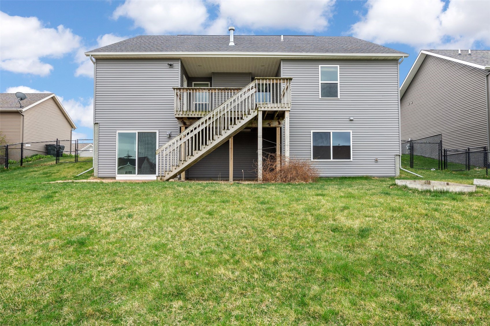 2106 Hallbrook Street SW Cedar Rapids IA 52404