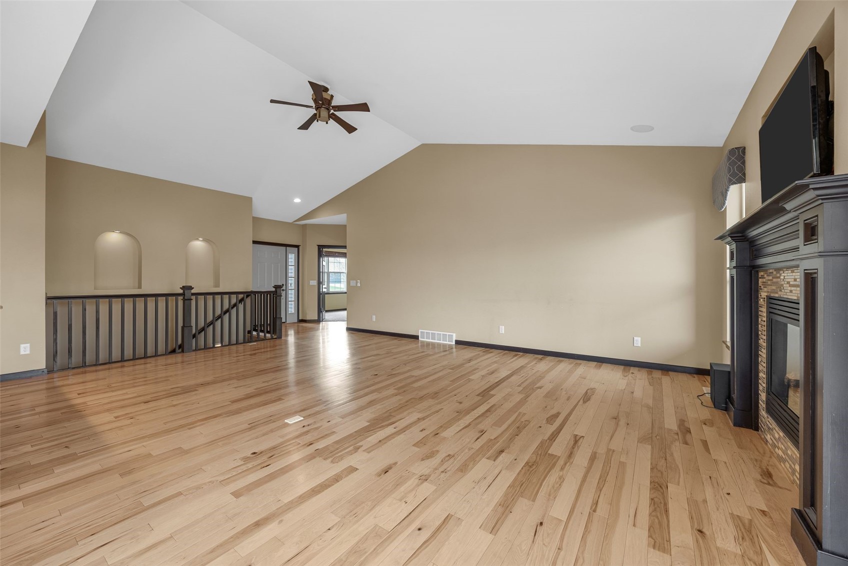2106 Hallbrook Street SW Cedar Rapids IA 52404