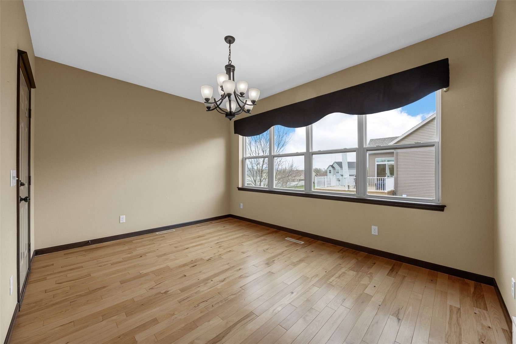 2106 Hallbrook Street SW Cedar Rapids IA 52404
