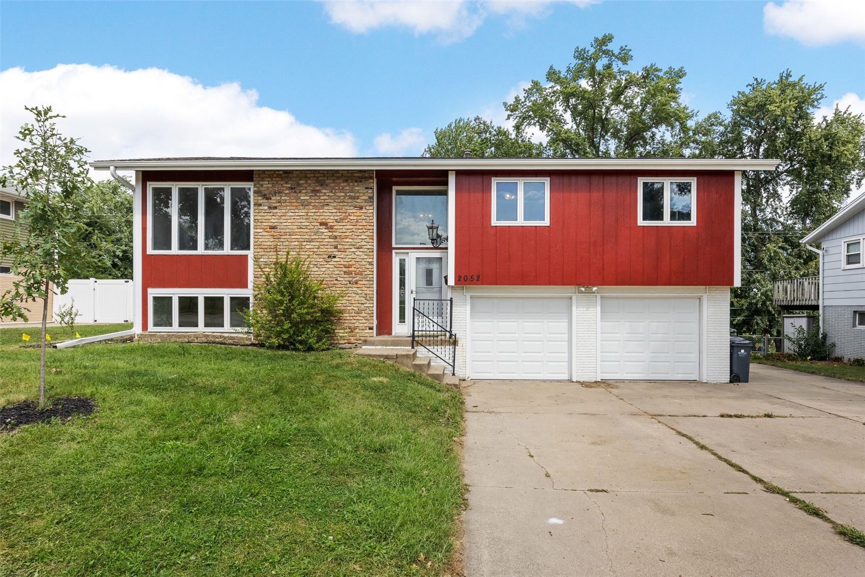 Cedar Rapids IA, 2052 Evergreen Street NE