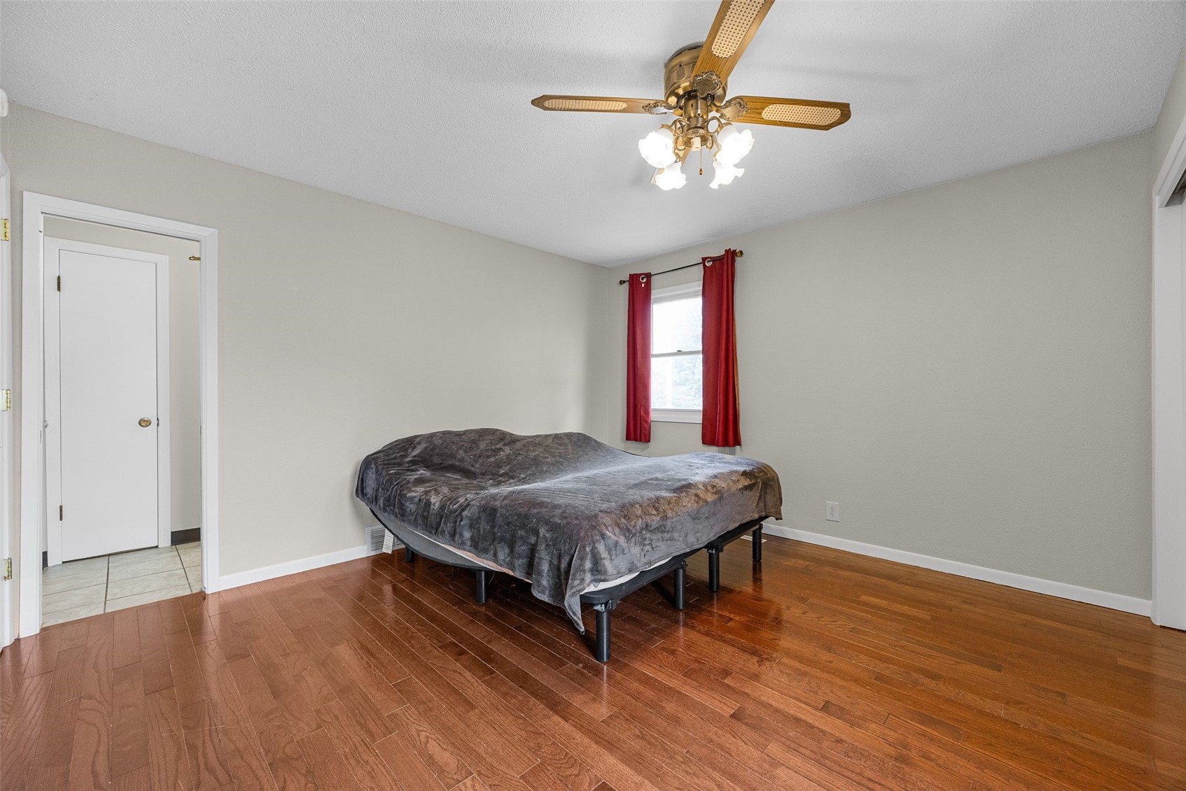 2052 Evergreen Street NE Cedar Rapids IA 52402