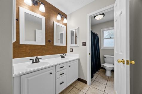 2052 Evergreen Street NE Cedar Rapids IA 52402
