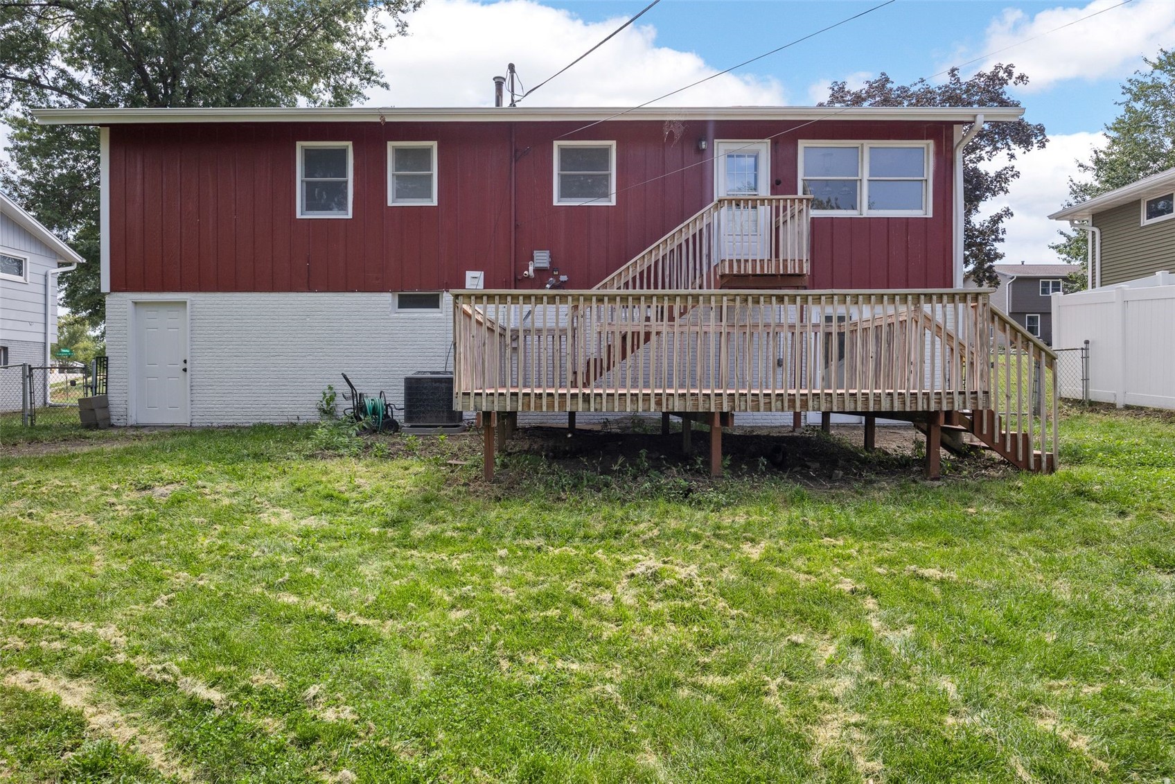 2052 Evergreen Street NE Cedar Rapids IA 52402