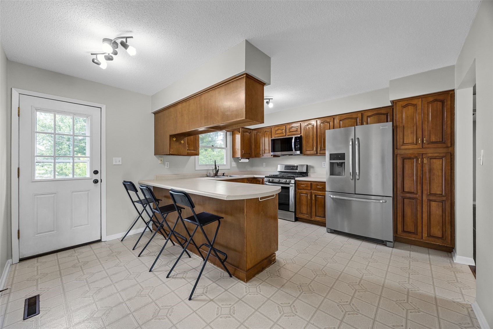 2052 Evergreen Street NE Cedar Rapids IA 52402