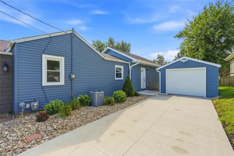 69 26th Avenue SW Cedar Rapids IA 52404