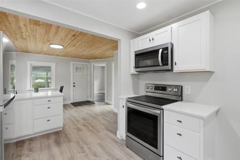 69 26th Avenue SW Cedar Rapids IA 52404