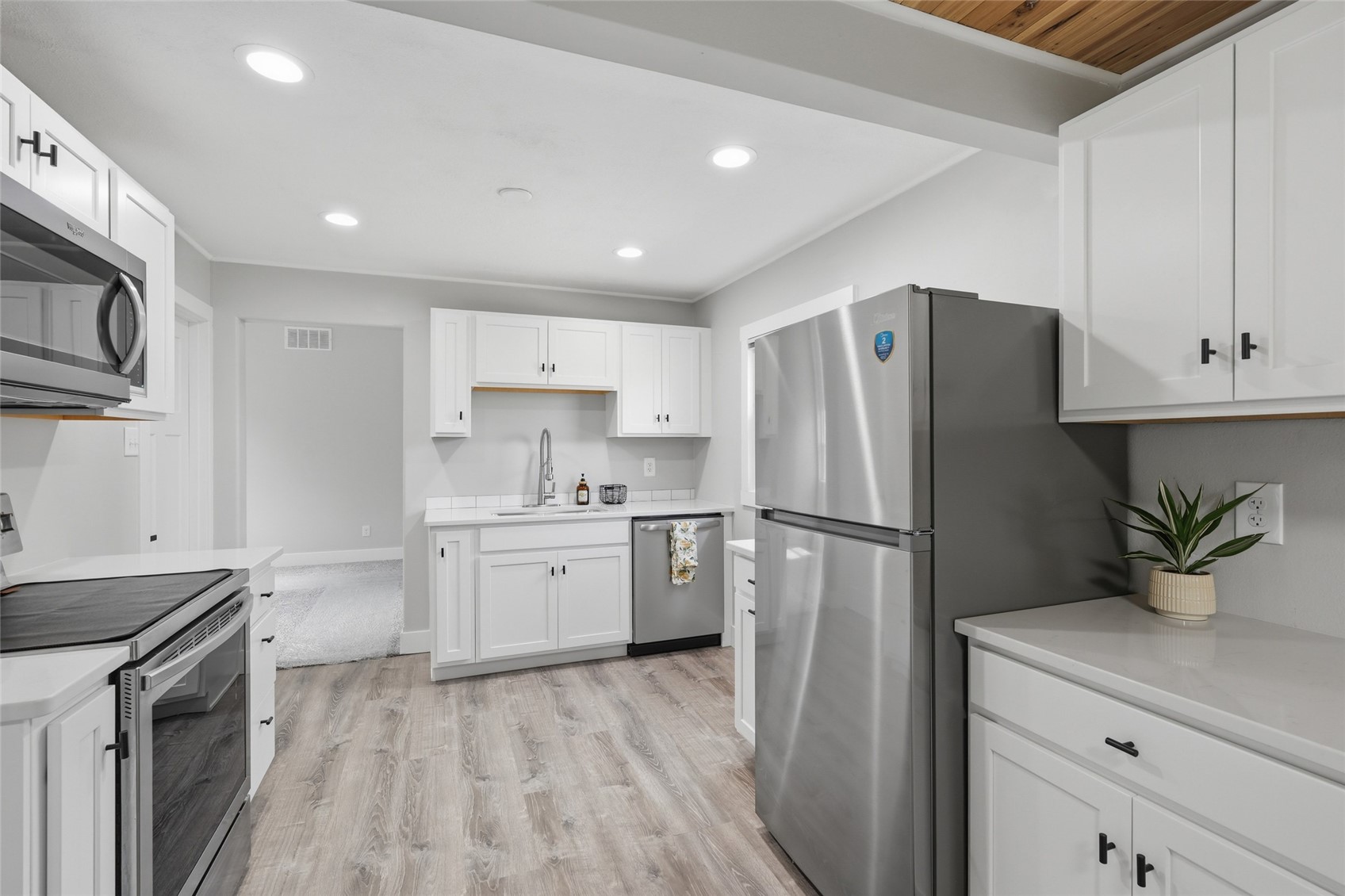 69 26th Avenue SW Cedar Rapids IA 52404