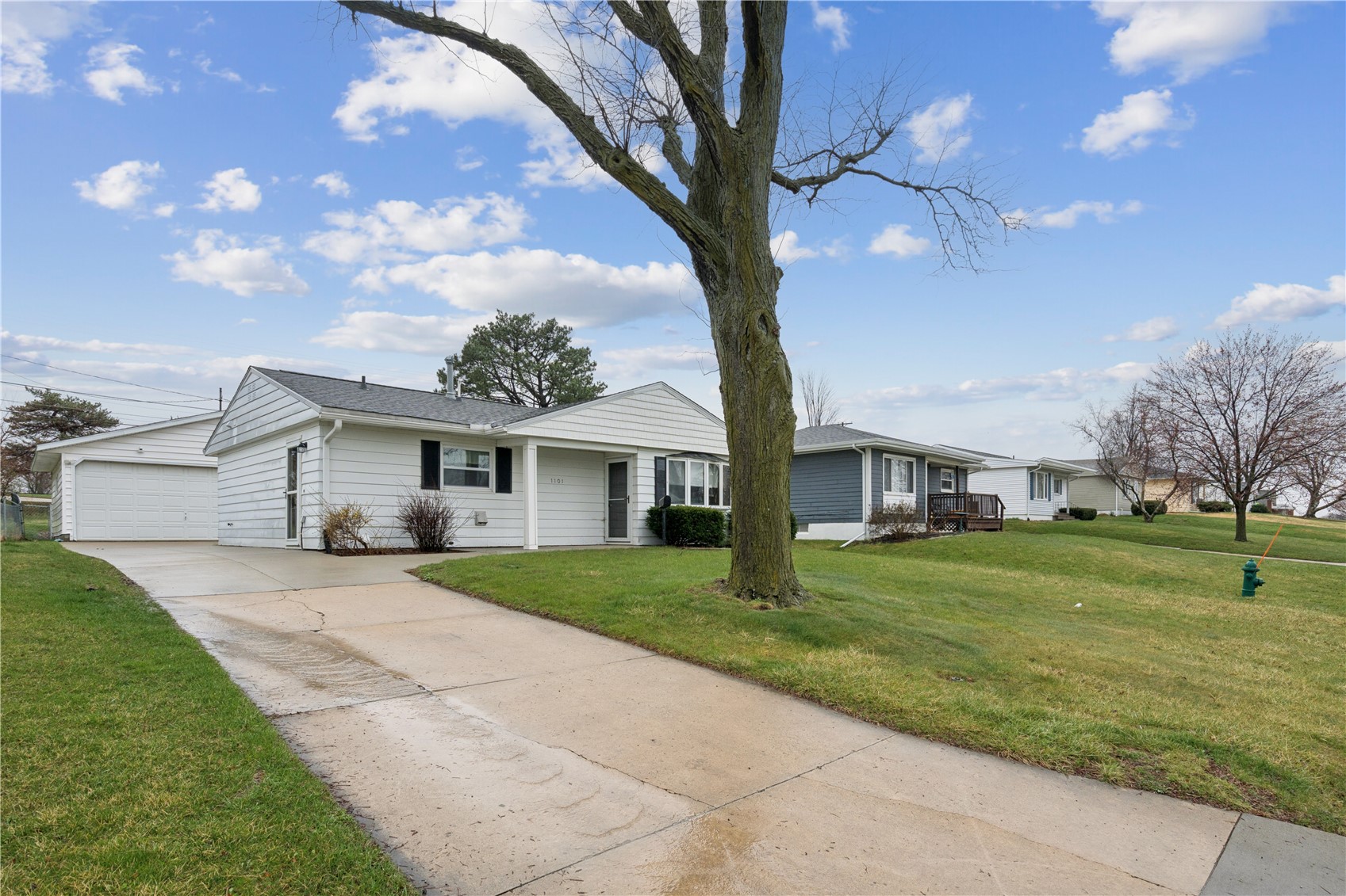 Cedar Rapids IA, 1101 Clifton Street NE