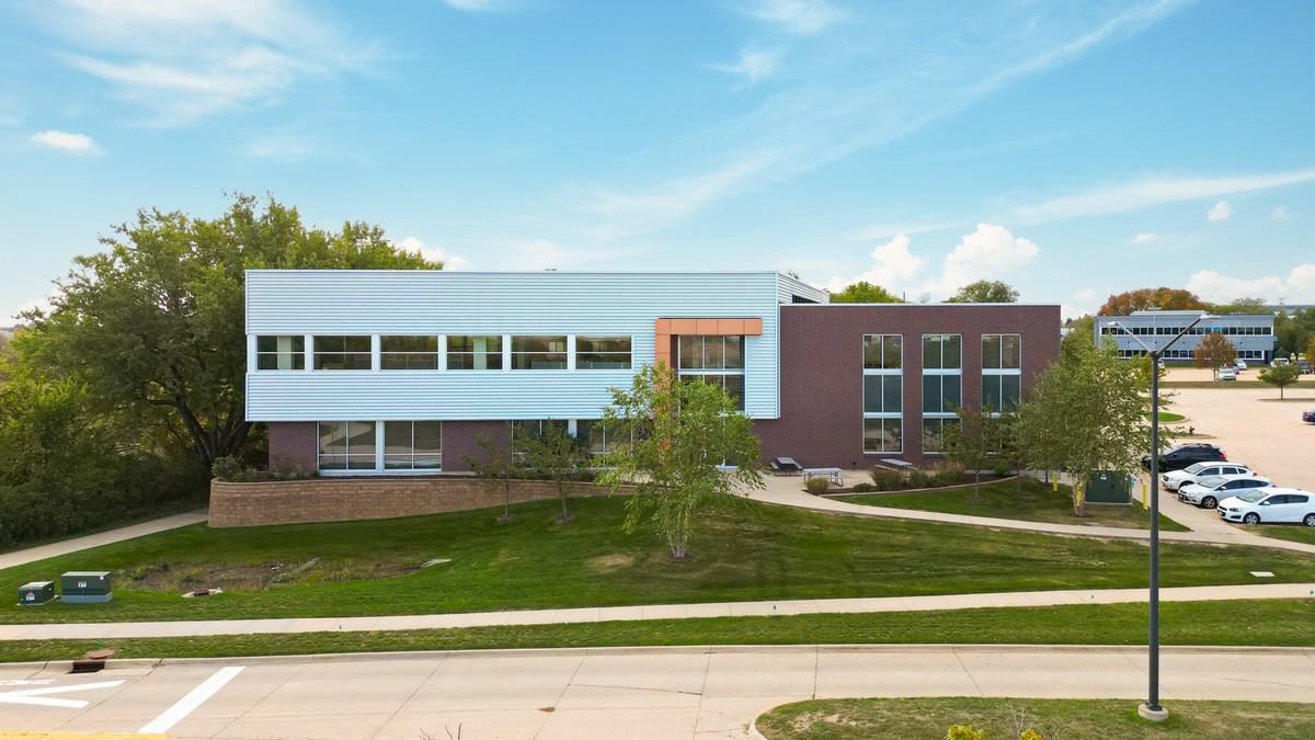 2598 University Parkway Coralville IA 52241