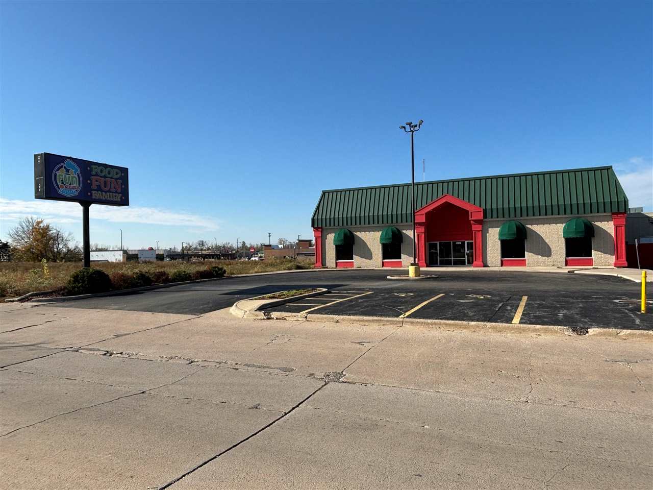 200 NE Collins Road Cedar Rapids IA 52402