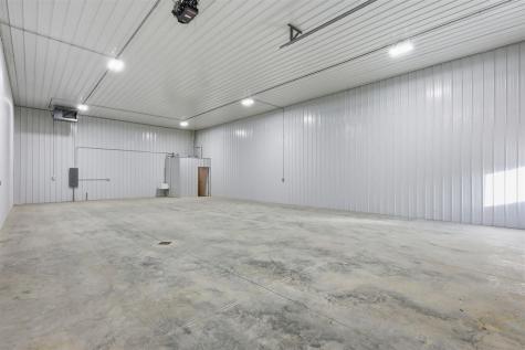 5315 Oakcrest Hill Road Hills IA 52235