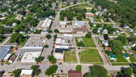112 N Iowa Street Solon IA 52333