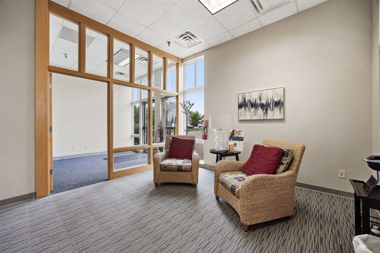 2751 Oakdale Boulevard Coralville IA 52241