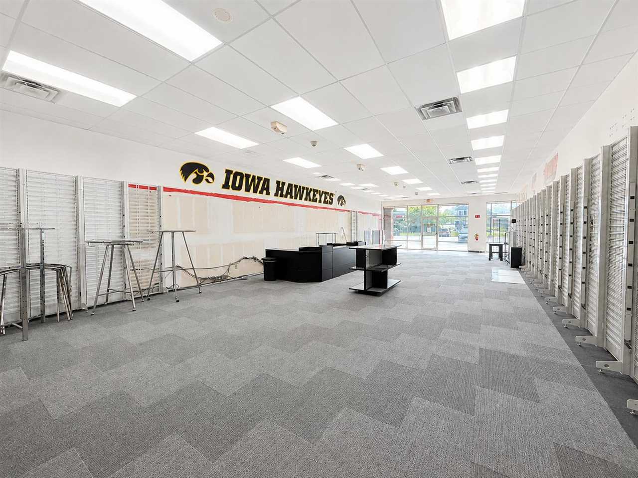 3620 Edgewood Road SW Cedar Rapids IA 52402-4832