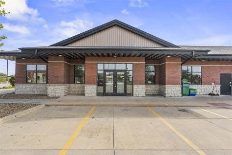 3645 Stone Creek Circle SW Cedar Rapids IA 52404