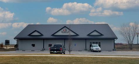 807 Mustang Lane Center Point IA 52213