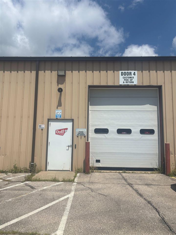 1380 Stoney Pt Road SW Cedar Rapids IA 52404
