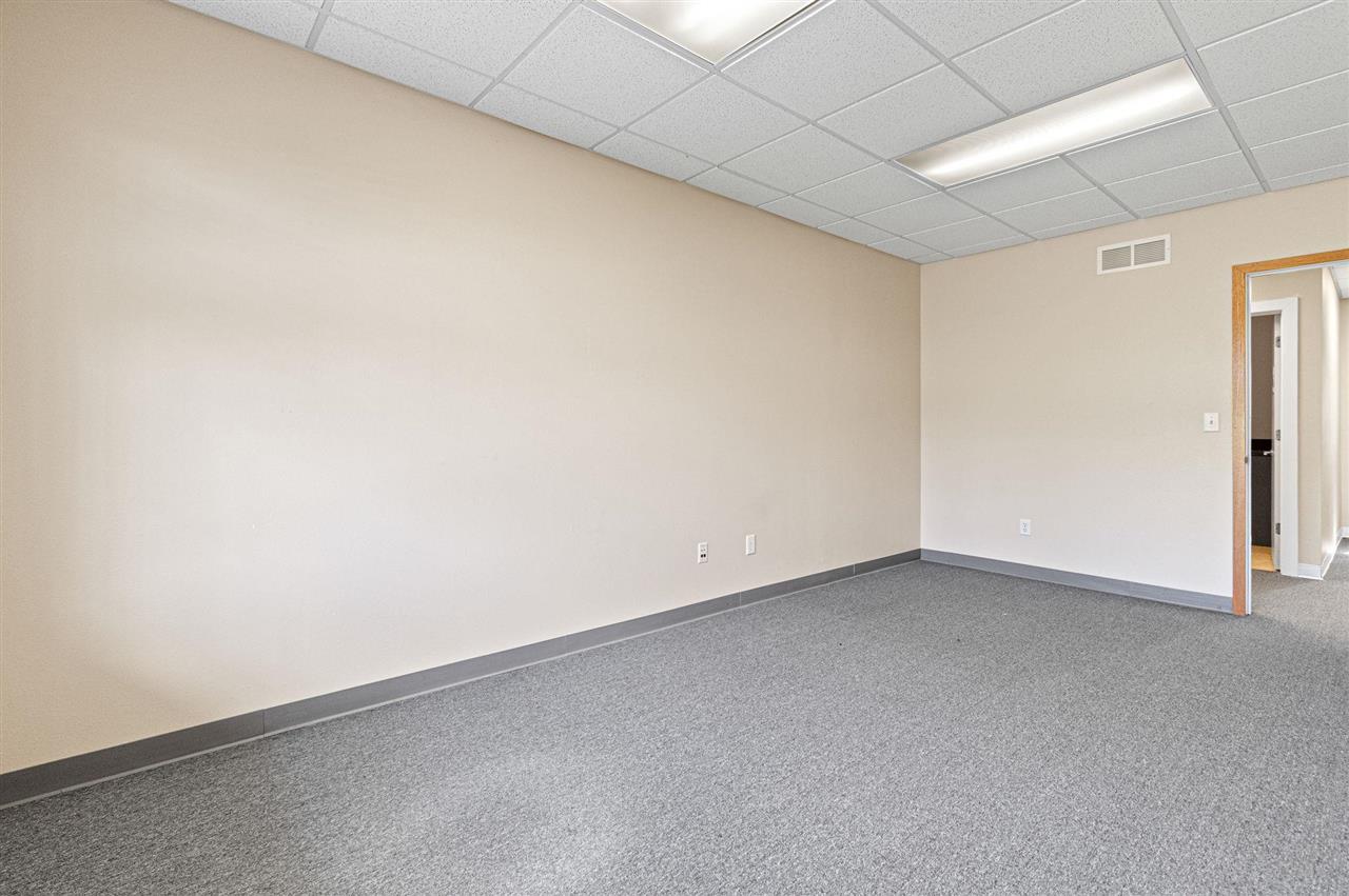 10 Circle Drive North Liberty IA 52317