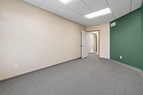 10 Circle Drive North Liberty IA 52317