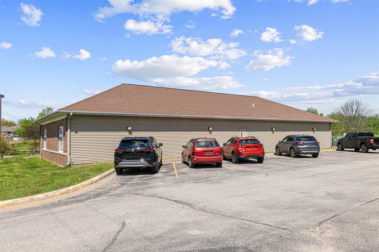 10 Circle Drive North Liberty IA 52317