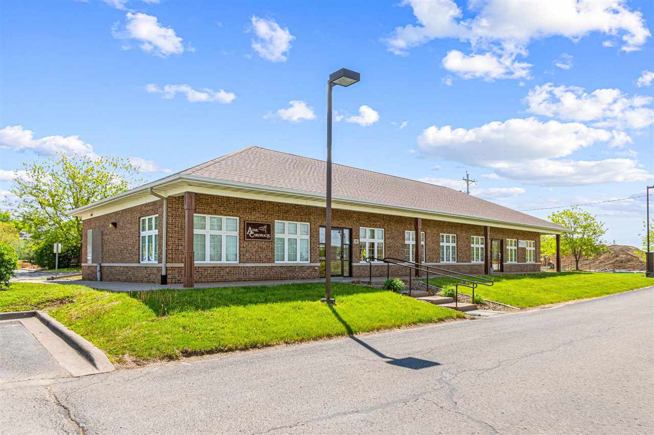 10 Circle Drive North Liberty IA 52317