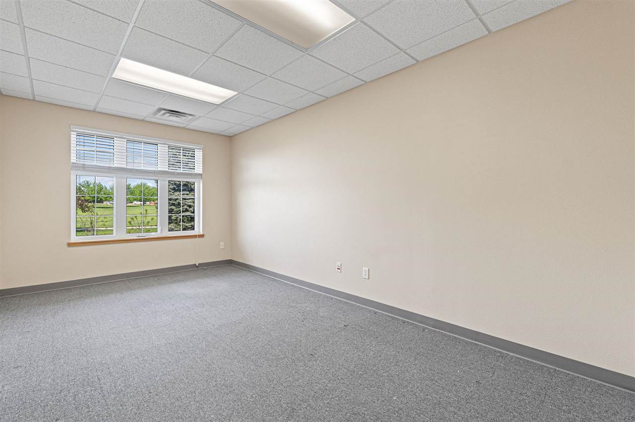 10 Circle Drive North Liberty IA 52317