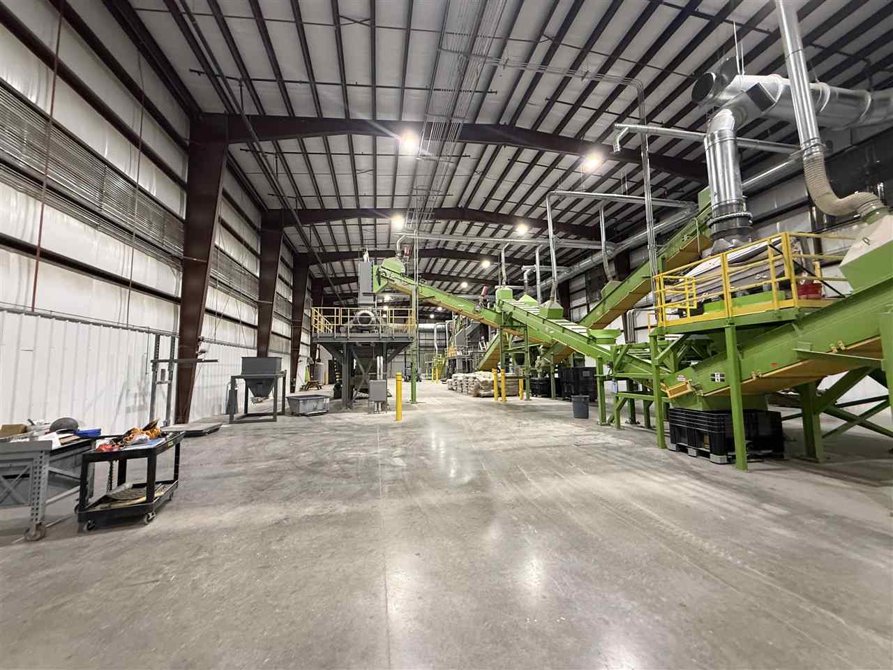 2420 Lefebure Road Fairfax IA 52228