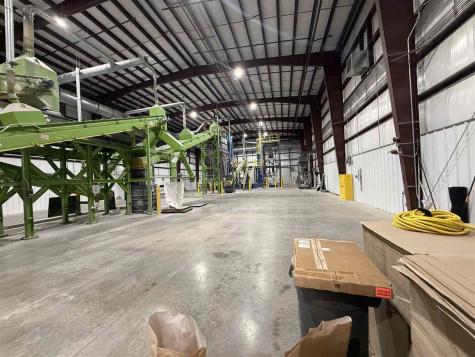 2420 Lefebure Road Fairfax IA 52228