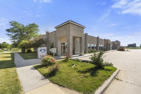 595 Country Lane North Liberty IA 52317