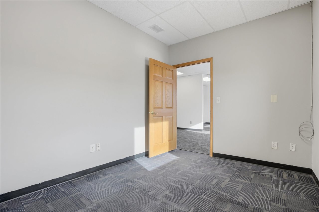 1621 E Washington Street Washington IA 52353