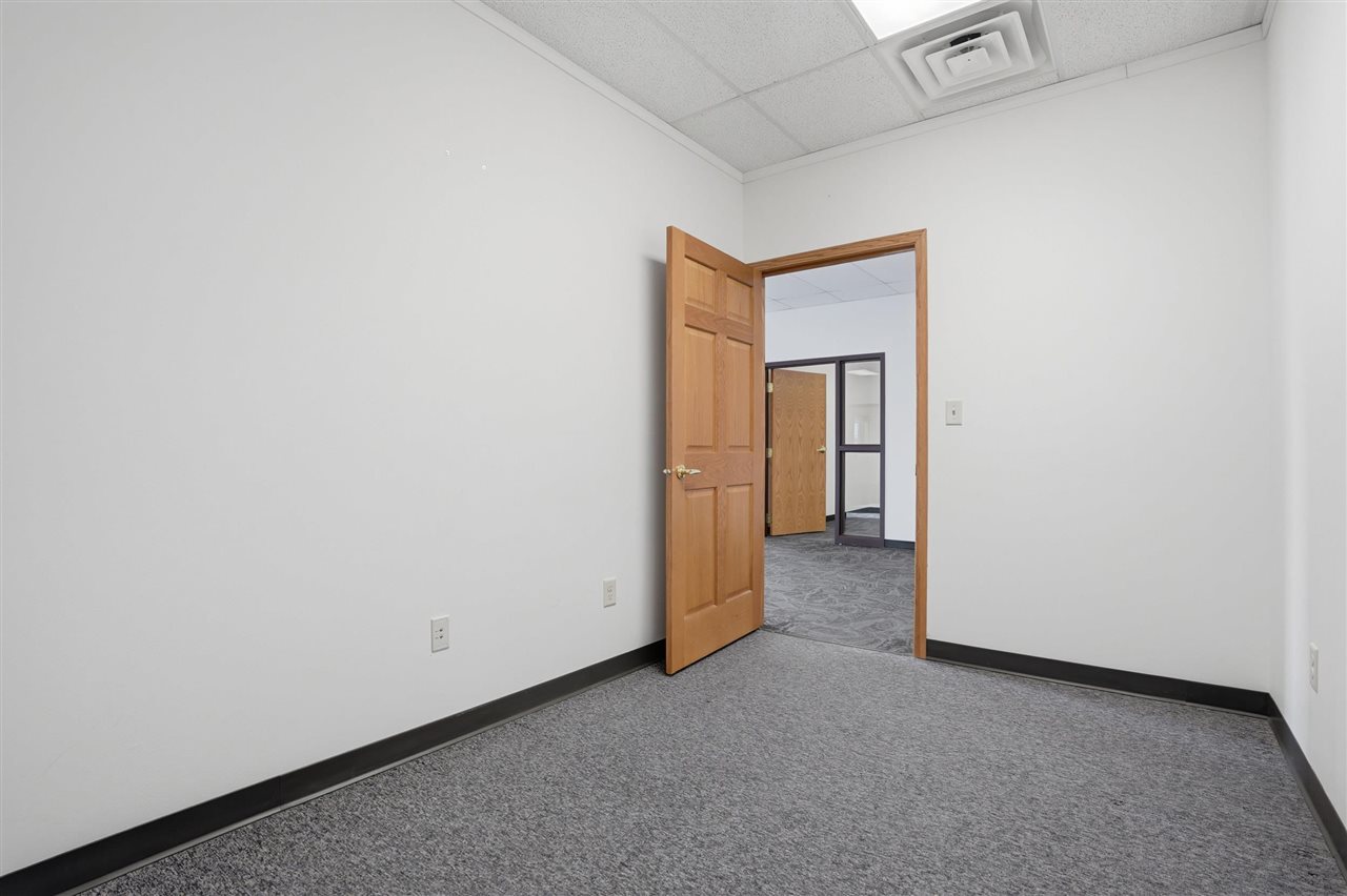 1621 E Washington Street Washington IA 52353