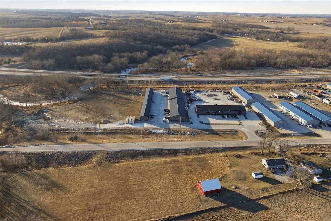 5315 Oakcrest Hill Road Hills IA 52235