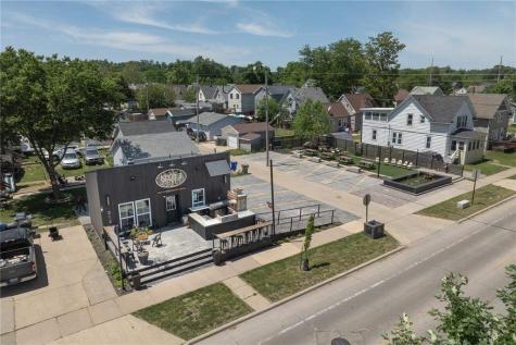 812 Ellis Boulevard NW Cedar Rapids IA 52405