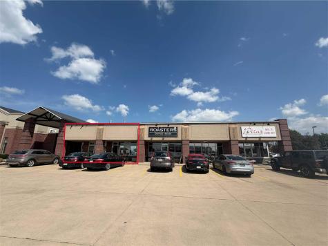 1061 N Center Pt Road Hiawatha IA 52233
