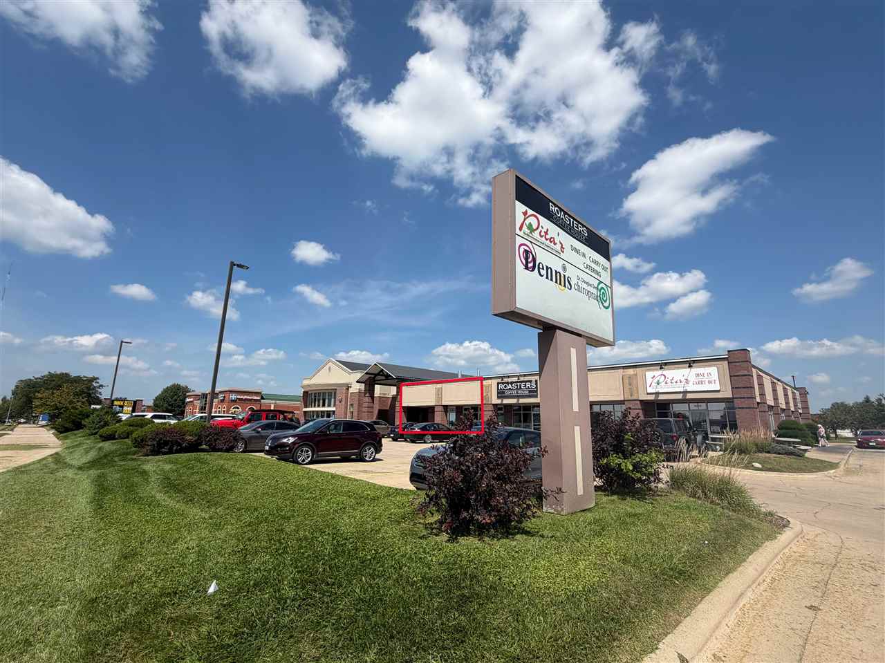 1061 N Center Pt Road Hiawatha IA 52233