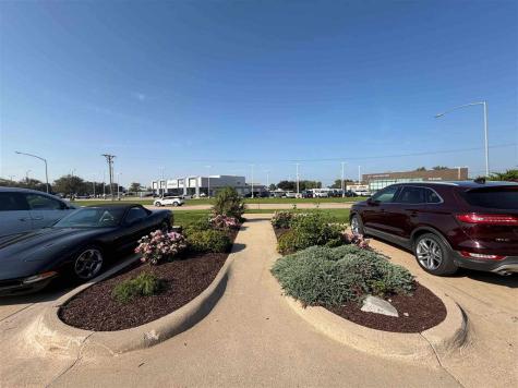 1061 N Center Pt Road Hiawatha IA 52233