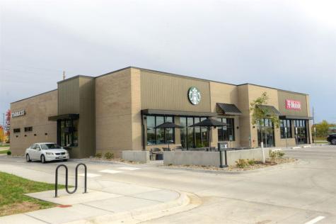 5425 NE Edgewood Road NE Cedar Rapids IA 52411
