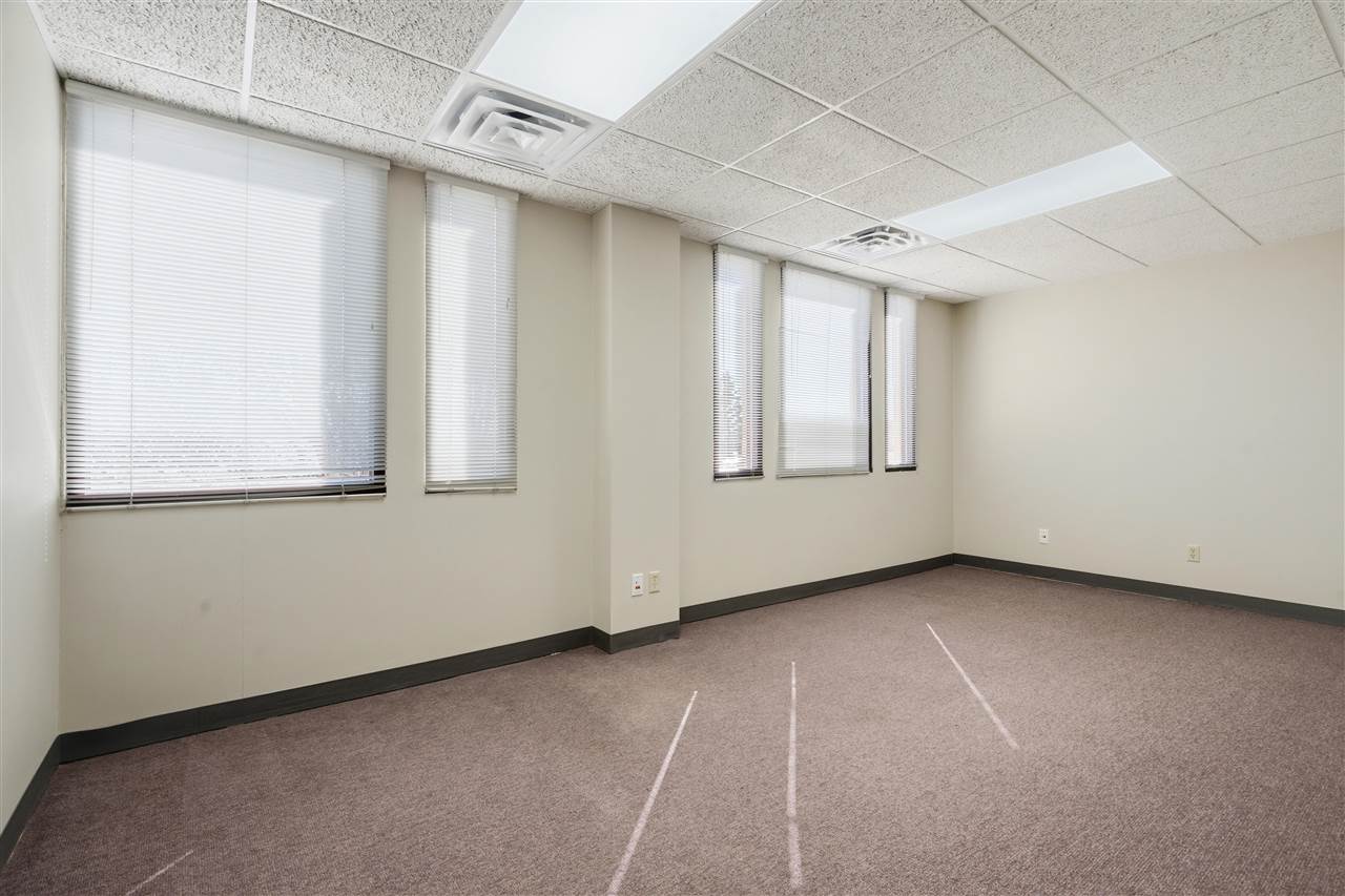 3100 E Avenue NW Cedar Rapids IA 52405